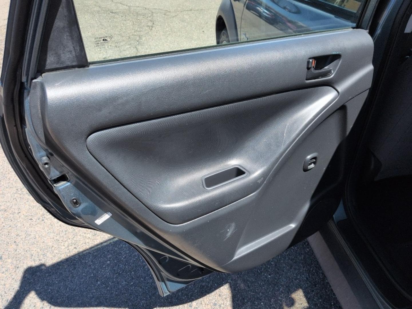 2008 GRAY Pontiac Vibe Base (5Y2SL65818Z) with an 4 Cyl, 1.8L engine, Automatic transmission, located at 10890 W. Colfax Ave., Lakewood, CO, 80215, (303) 274-7692, 39.739914, -105.120132 - Photo#14