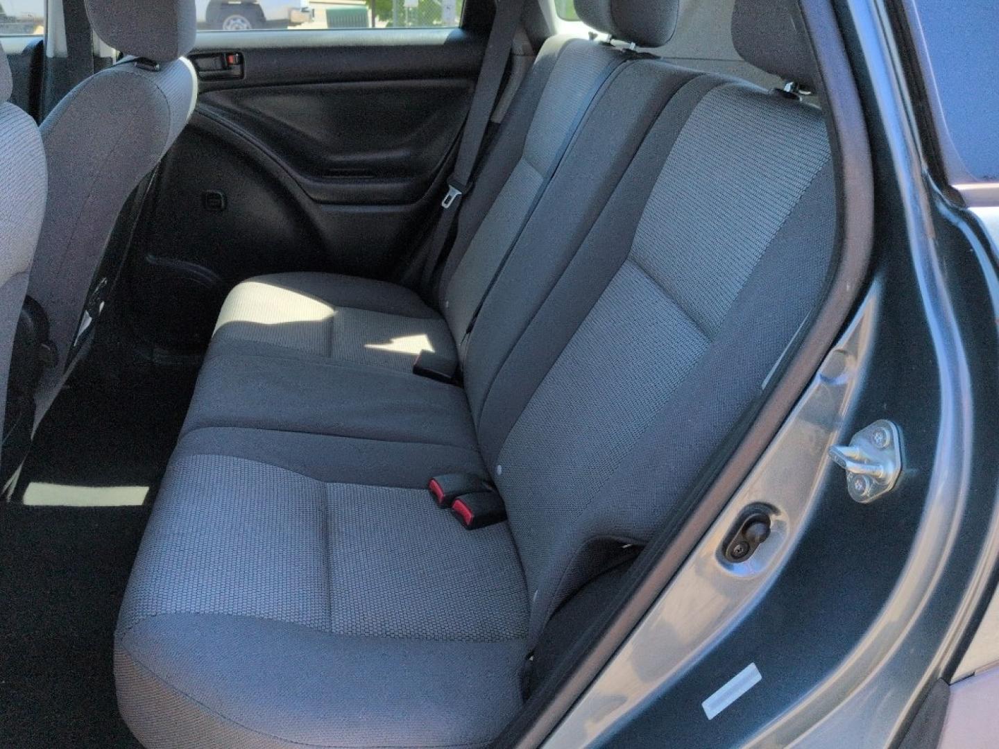 2008 GRAY Pontiac Vibe Base (5Y2SL65818Z) with an 4 Cyl, 1.8L engine, Automatic transmission, located at 10890 W. Colfax Ave., Lakewood, CO, 80215, (303) 274-7692, 39.739914, -105.120132 - Photo#15