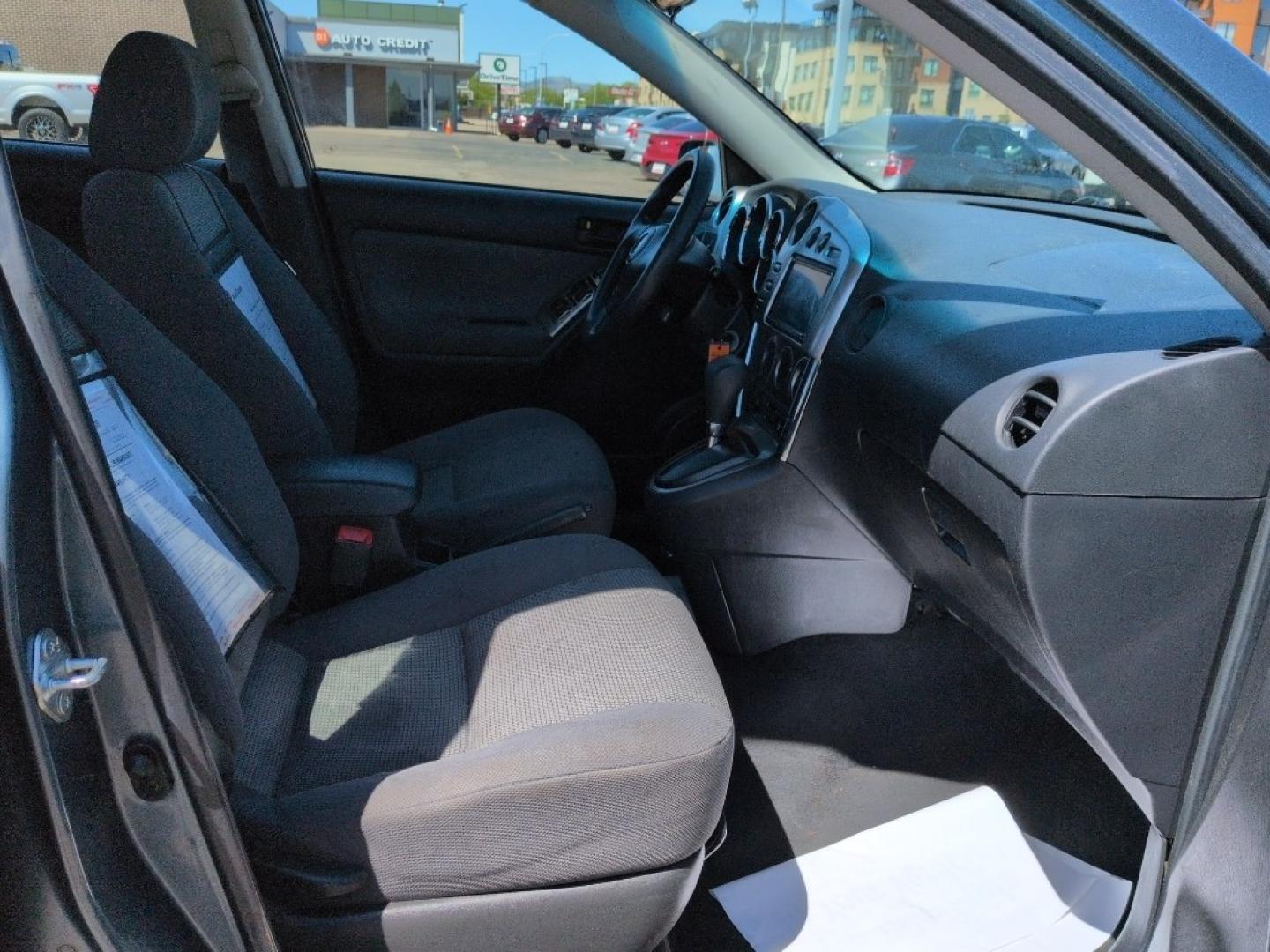 2008 GRAY Pontiac Vibe Base (5Y2SL65818Z) with an 4 Cyl, 1.8L engine, Automatic transmission, located at 10890 W. Colfax Ave., Lakewood, CO, 80215, (303) 274-7692, 39.739914, -105.120132 - Photo#17