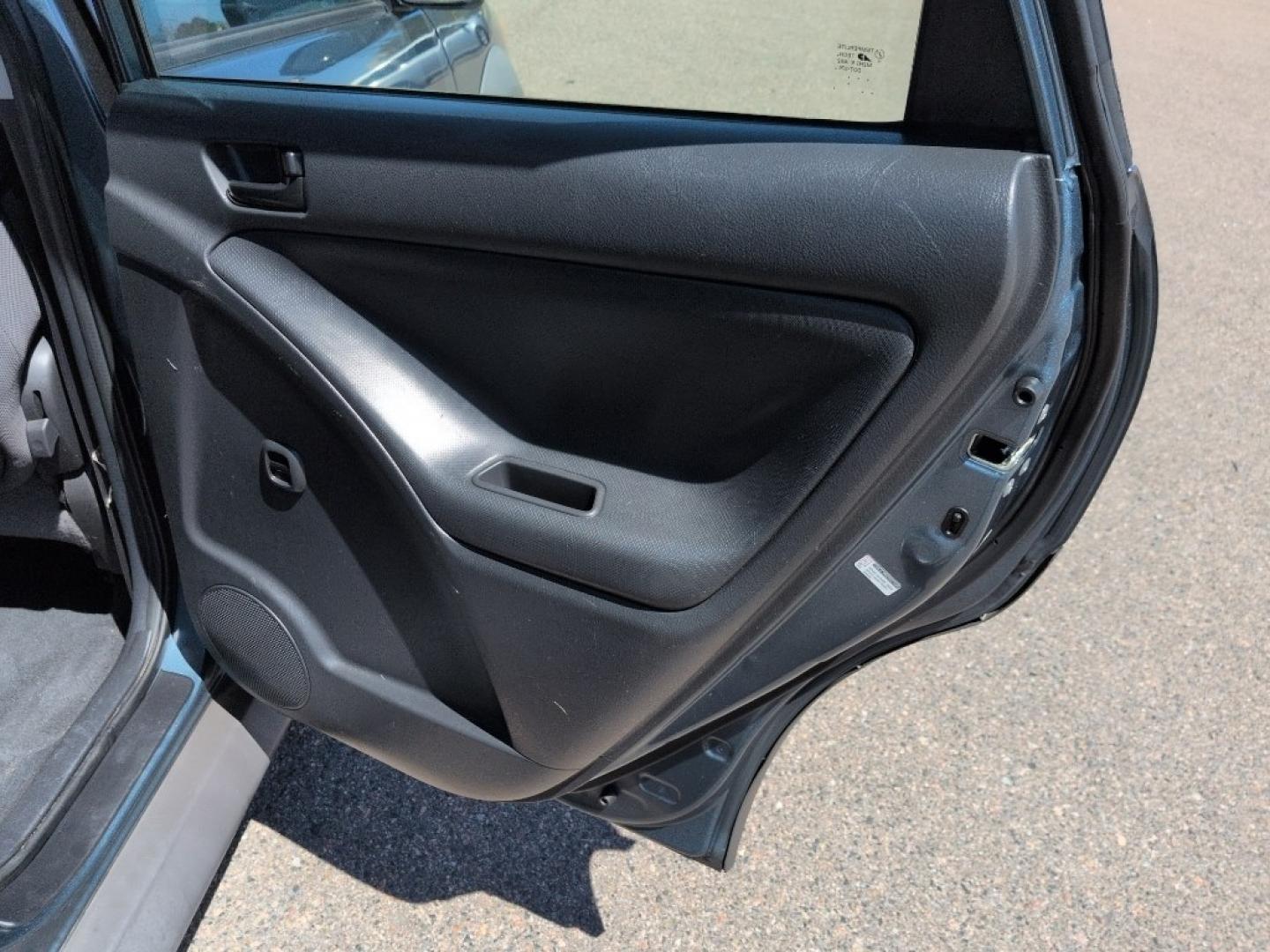 2008 GRAY Pontiac Vibe Base (5Y2SL65818Z) with an 4 Cyl, 1.8L engine, Automatic transmission, located at 10890 W. Colfax Ave., Lakewood, CO, 80215, (303) 274-7692, 39.739914, -105.120132 - Photo#18