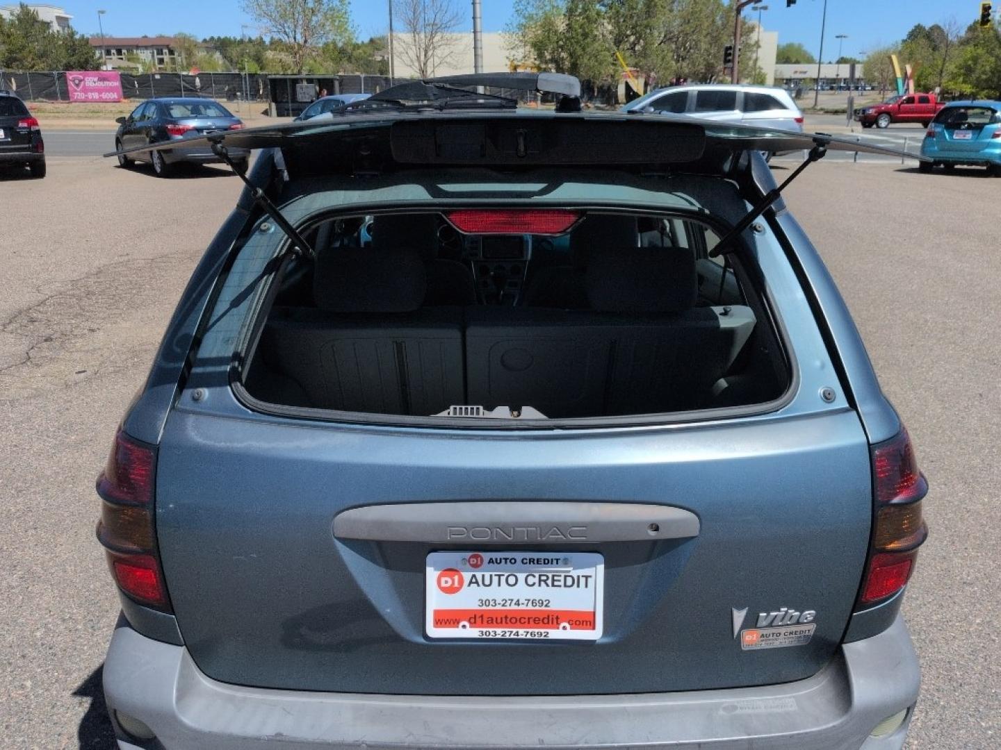 2008 GRAY Pontiac Vibe Base (5Y2SL65818Z) with an 4 Cyl, 1.8L engine, Automatic transmission, located at 10890 W. Colfax Ave., Lakewood, CO, 80215, (303) 274-7692, 39.739914, -105.120132 - Photo#20