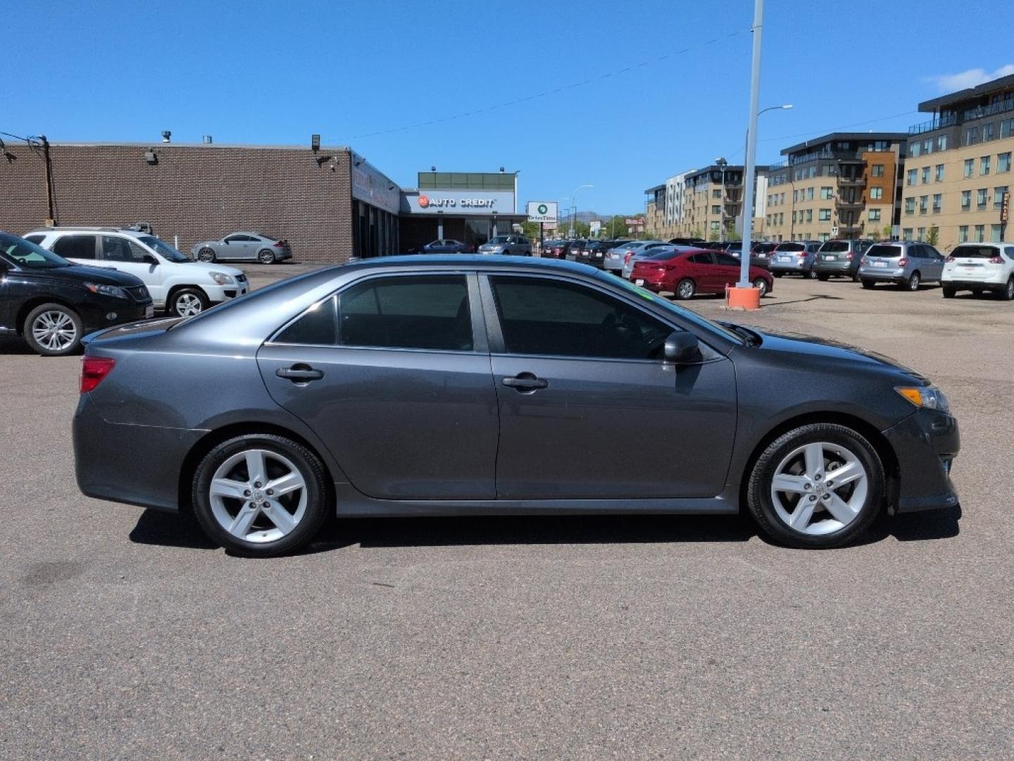 2012 GRAY Toyota Camry SE (4T1BF1FK0CU) with an 4 Cyl, 2.5L engine, Automatic transmission, located at 10890 W. Colfax Ave., Lakewood, CO, 80215, (303) 274-7692, 39.739914, -105.120132 - Photo#3