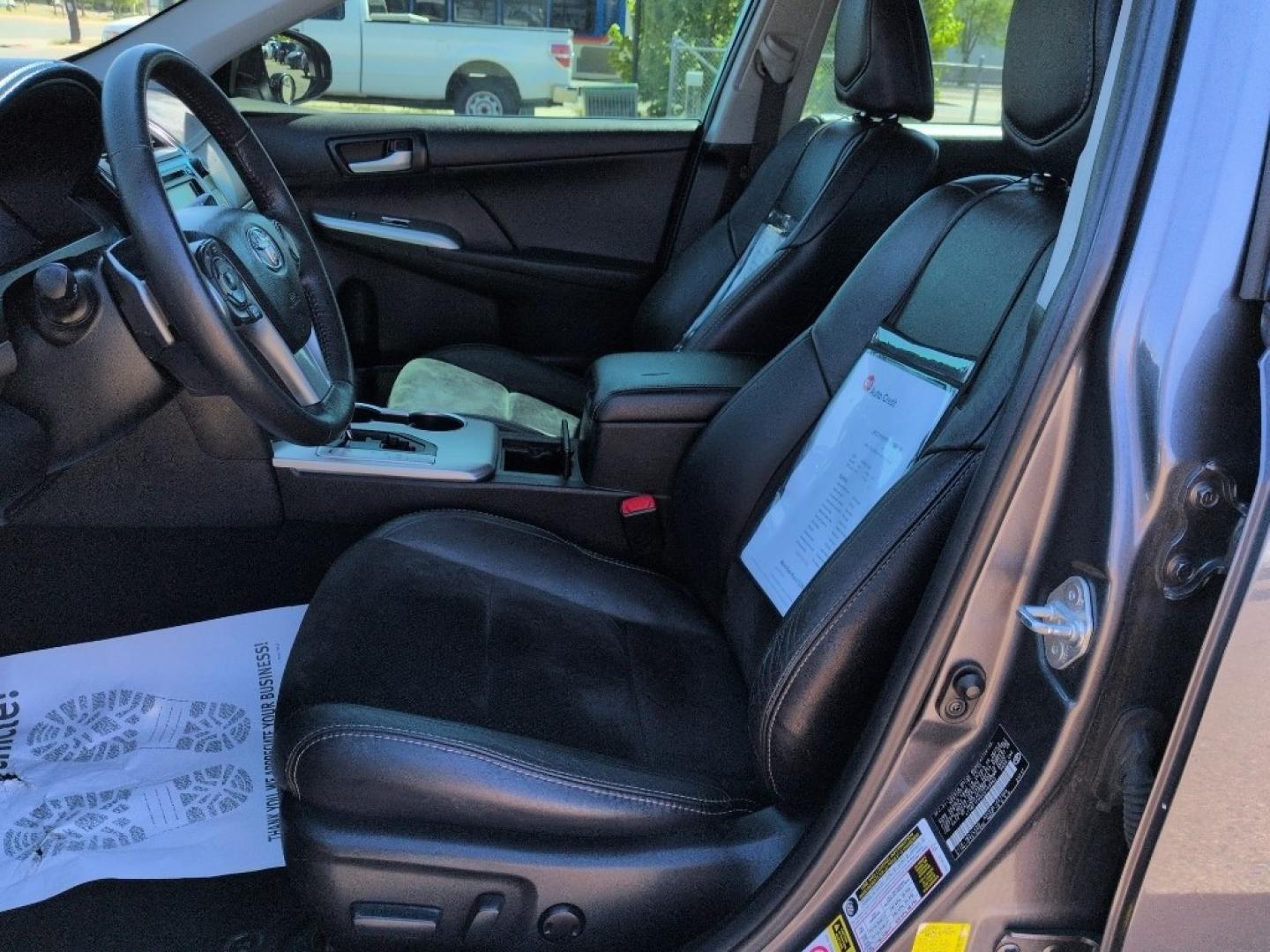 2012 GRAY Toyota Camry SE (4T1BF1FK0CU) with an 4 Cyl, 2.5L engine, Automatic transmission, located at 10890 W. Colfax Ave., Lakewood, CO, 80215, (303) 274-7692, 39.739914, -105.120132 - Photo#9