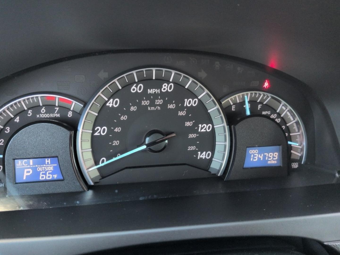 2012 GRAY Toyota Camry SE (4T1BF1FK0CU) with an 4 Cyl, 2.5L engine, Automatic transmission, located at 10890 W. Colfax Ave., Lakewood, CO, 80215, (303) 274-7692, 39.739914, -105.120132 - Photo#11