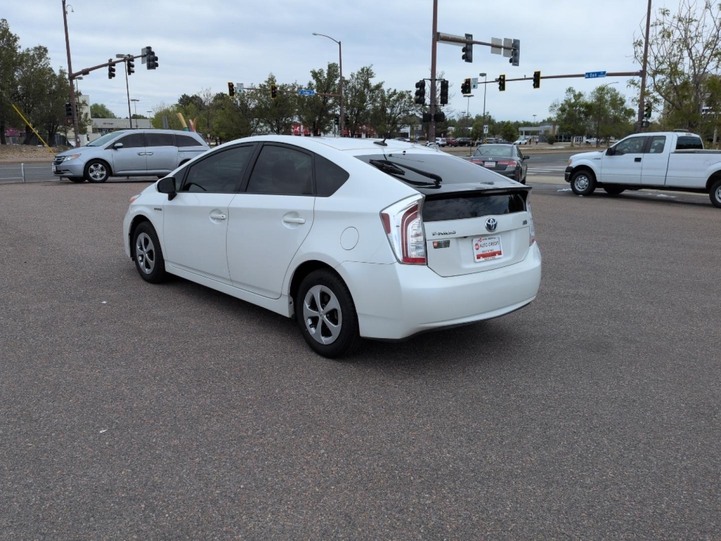 2013 WHITE /ACTUAL Toyota Prius PRIUS III (JTDKN3DUXD5) with an 4 Cyl, 1.8L engine, Automatic transmission, located at 10890 W. Colfax Ave., Lakewood, CO, 80215, (303) 274-7692, 39.739914, -105.120132- Photo#6
