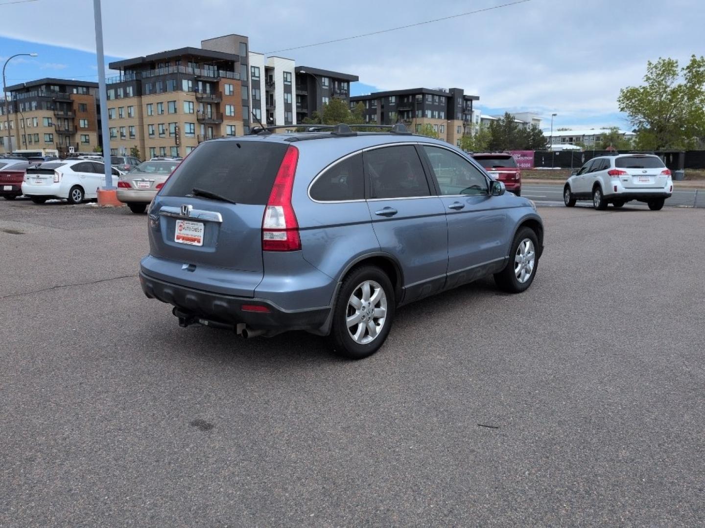 2007 BLUE Honda CR-V EX-L (JHLRE48787C) with an 4 Cyl, 2.4L engine, Automatic transmission, located at 10890 W. Colfax Ave., Lakewood, CO, 80215, (303) 274-7692, 39.739914, -105.120132- Photo#4