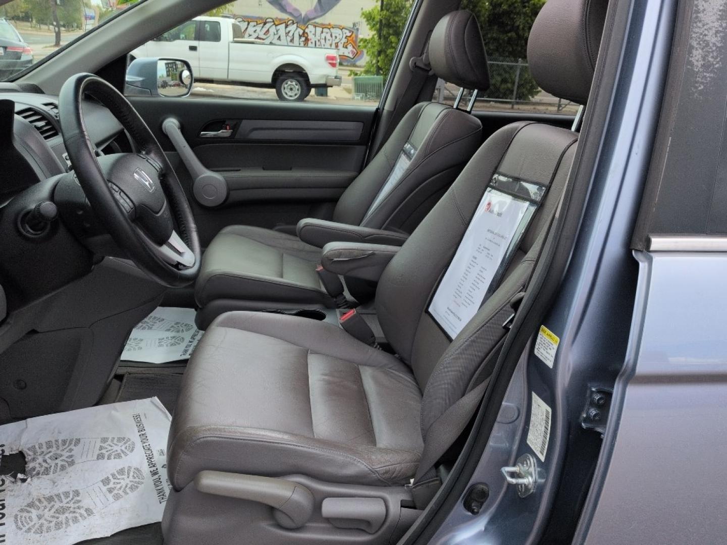 2007 BLUE Honda CR-V EX-L (JHLRE48787C) with an 4 Cyl, 2.4L engine, Automatic transmission, located at 10890 W. Colfax Ave., Lakewood, CO, 80215, (303) 274-7692, 39.739914, -105.120132- Photo#9