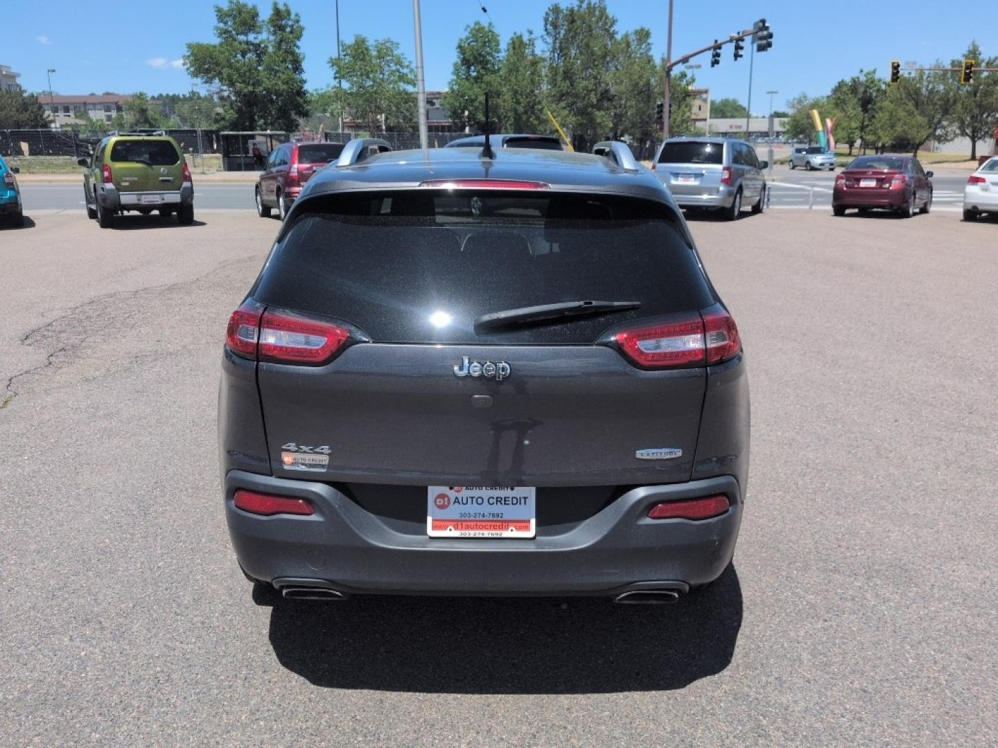 2015 GRAY Jeep Cherokee Latitude (1C4PJMCS8FW) with an V6, 3.2L engine, Automatic transmission, located at 10890 W. Colfax Ave., Lakewood, CO, 80215, (303) 274-7692, 39.739914, -105.120132- Photo#5