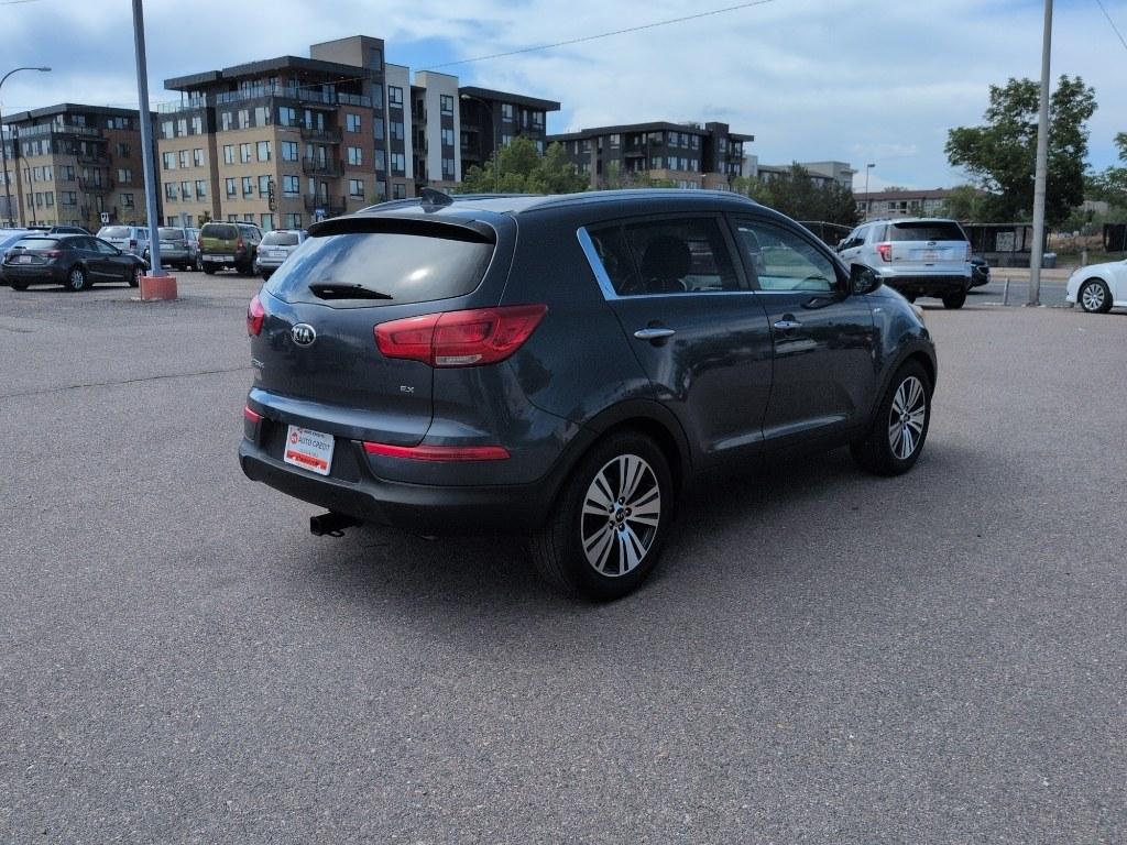 2016 BLUE Kia Sportage EX AWD (KNDPCCAC6G7) with an 4 Cyl, 2.4L engine, Automatic transmission, located at 10890 W. Colfax Ave., Lakewood, CO, 80215, (303) 274-7692, 39.739914, -105.120132- Photo#4