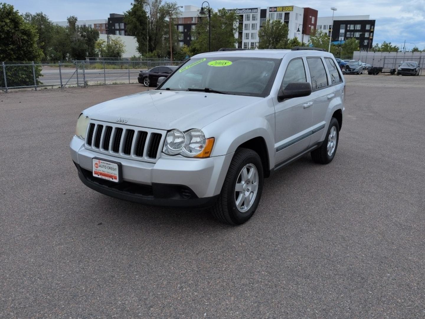 2008 SILVER Jeep Grand Cherokee Laredo (1J8GR48K28C) with an V6, 3.7L (225 CID) engine, Automatic transmission, located at 10890 W. Colfax Ave., Lakewood, CO, 80215, (303) 274-7692, 39.739914, -105.120132- Photo#0