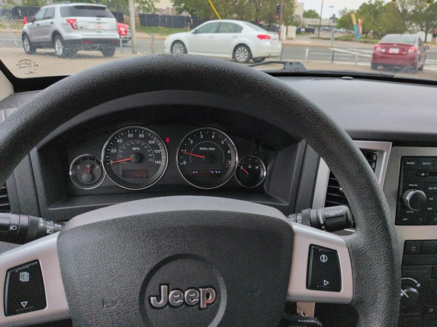 2008 SILVER Jeep Grand Cherokee Laredo (1J8GR48K28C) with an V6, 3.7L (225 CID) engine, Automatic transmission, located at 10890 W. Colfax Ave., Lakewood, CO, 80215, (303) 274-7692, 39.739914, -105.120132- Photo#10