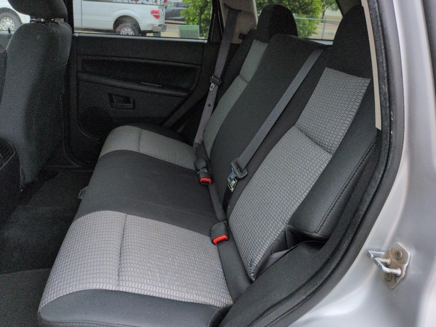 2008 SILVER Jeep Grand Cherokee Laredo (1J8GR48K28C) with an V6, 3.7L (225 CID) engine, Automatic transmission, located at 10890 W. Colfax Ave., Lakewood, CO, 80215, (303) 274-7692, 39.739914, -105.120132- Photo#15
