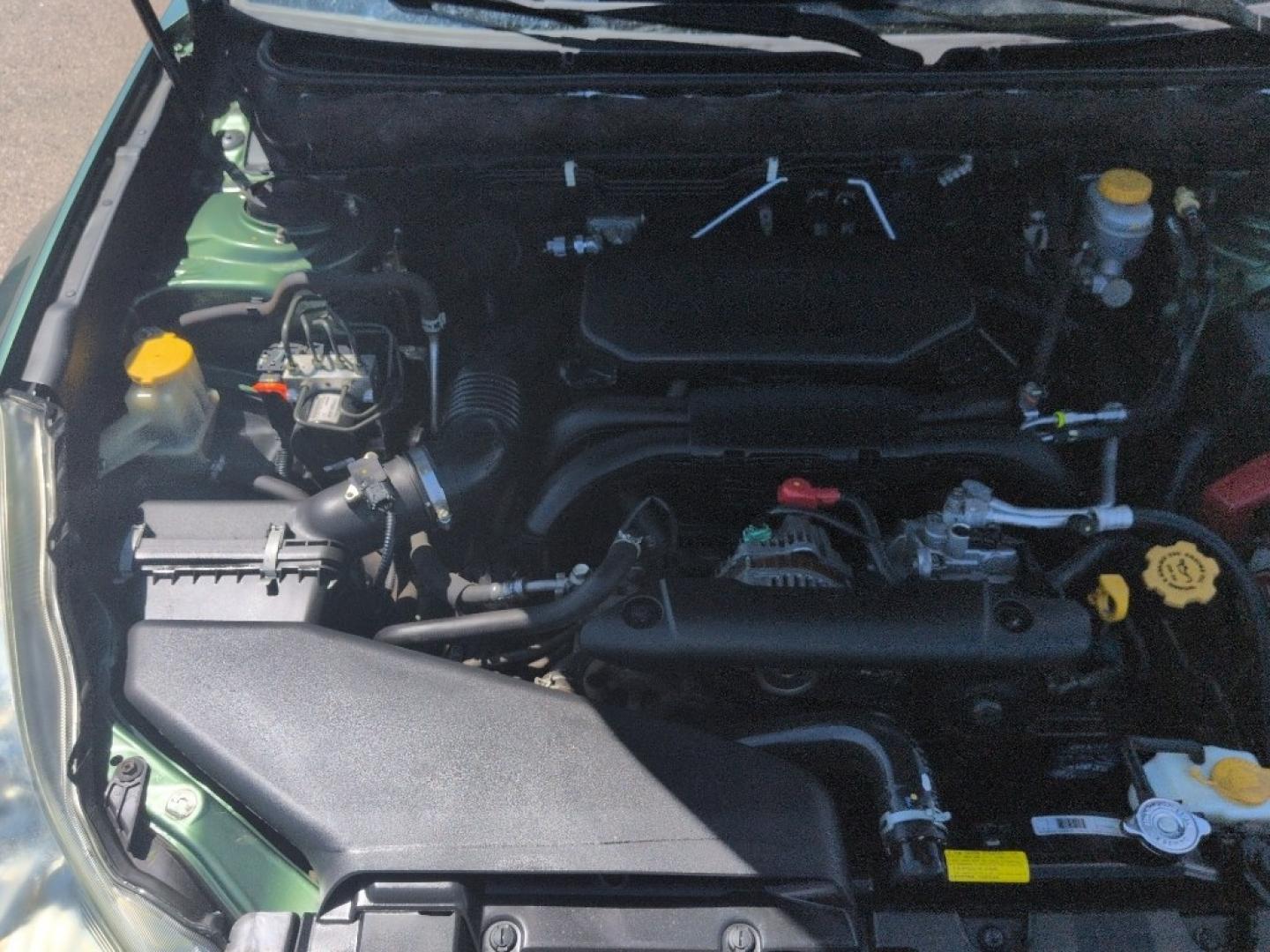 2010 GREEN Subaru Outback 2.5i Premium (4S4BRBBC7A3) with an 4 Cyl, 2.5L engine, Automatic transmission, located at 10890 W. Colfax Ave., Lakewood, CO, 80215, (303) 274-7692, 39.739914, -105.120132- Photo#22