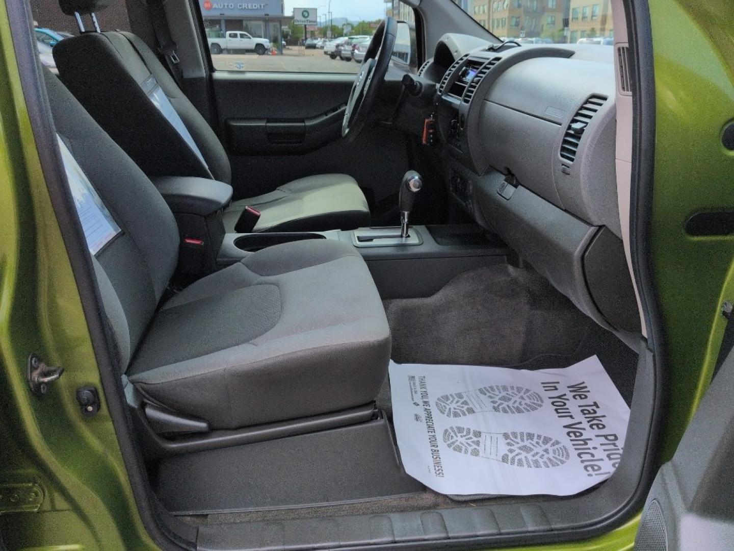 2011 GREEN Nissan Xterra X 4WD (5N1AN0NW1BC) with an V6, 4.0L engine, Automatic transmission, located at 10890 W. Colfax Ave., Lakewood, CO, 80215, (303) 274-7692, 39.739914, -105.120132- Photo#17