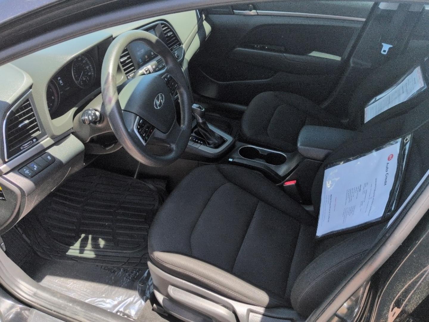 2018 BLACK Hyundai Elantra LIMITED (5NPD84LF8JH) with an 4 Cyl, 2.0L engine, Automatic transmission, located at 10890 W. Colfax Ave., Lakewood, CO, 80215, (303) 274-7692, 39.739914, -105.120132- Photo#9