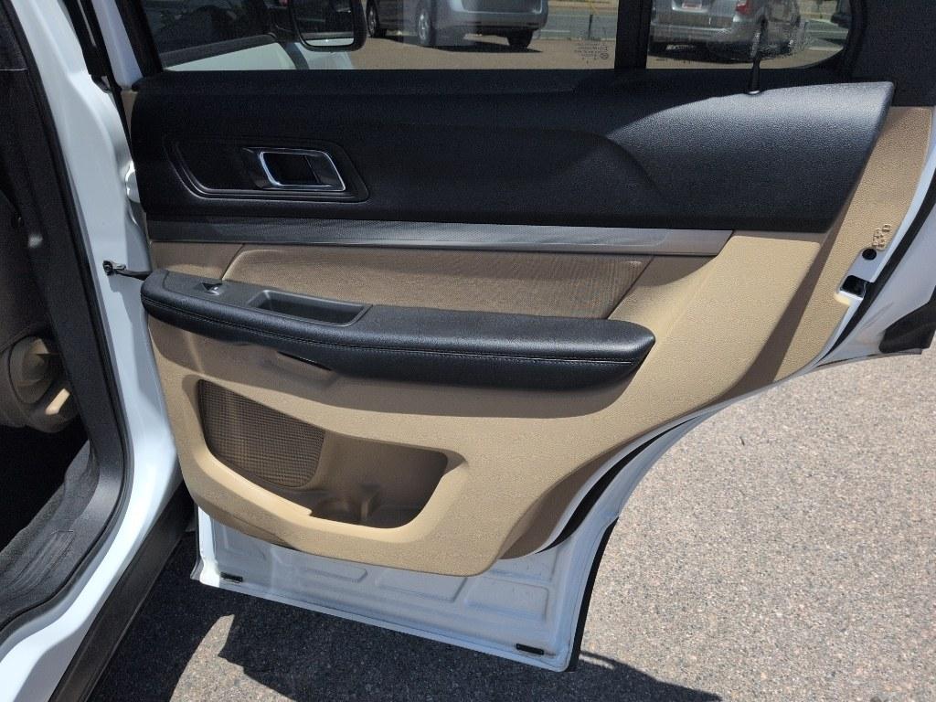 2016 WHITE Ford Explorer Base (1FM5K8B8XGG) with an V6, 3.5L engine, Automatic transmission, located at 10890 W. Colfax Ave., Lakewood, CO, 80215, (303) 274-7692, 39.739914, -105.120132- Photo#20