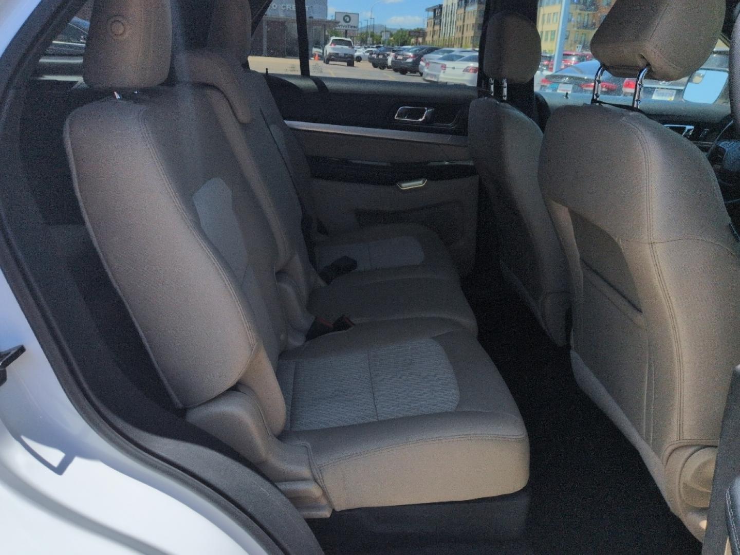 2016 WHITE /ACTUAL Ford Explorer Base (1FM5K8B8XGG) with an V6, 3.5L engine, Automatic transmission, located at 10890 W. Colfax Ave., Lakewood, CO, 80215, (303) 274-7692, 39.739914, -105.120132- Photo#21