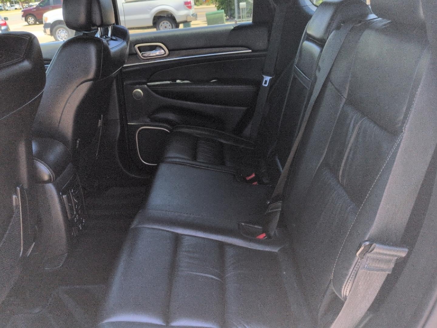 2015 WHITE Jeep Grand Cherokee Limited (1C4RJFBG9FC) with an V6, 3.6L engine, Automatic transmission, located at 10890 W. Colfax Ave., Lakewood, CO, 80215, (303) 274-7692, 39.739914, -105.120132- Photo#17