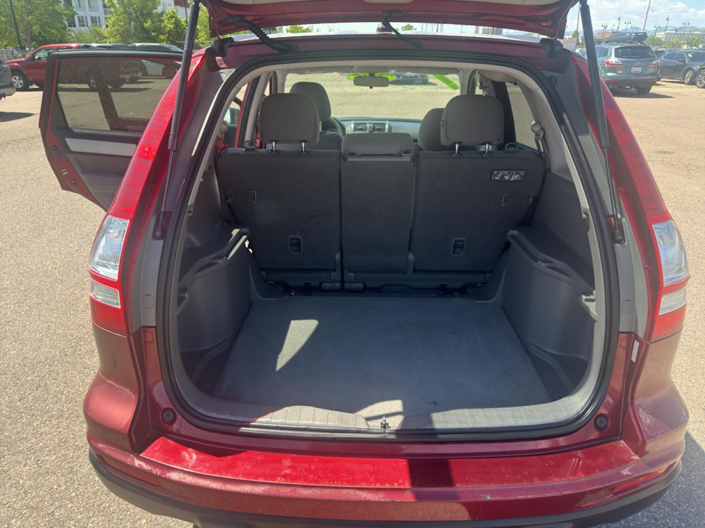 2010 RED Honda CR-V EX (5J6RE4H50AL) with an 4 Cyl, 2.4L engine, Automatic transmission, located at 10890 W. Colfax Ave., Lakewood, CO, 80215, (303) 274-7692, 39.739914, -105.120132- Photo#10