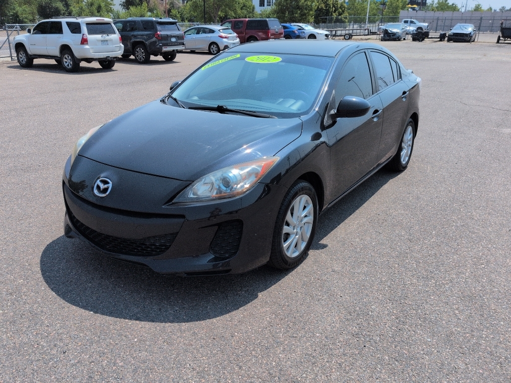 photo of 2012 Mazda Mazda3 i Touring w/SKYACTIV-G