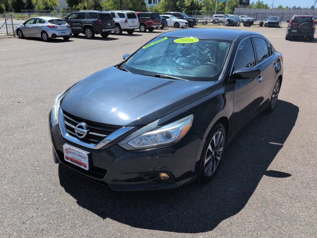 photo of 2016 Nissan Altima 2.5 S