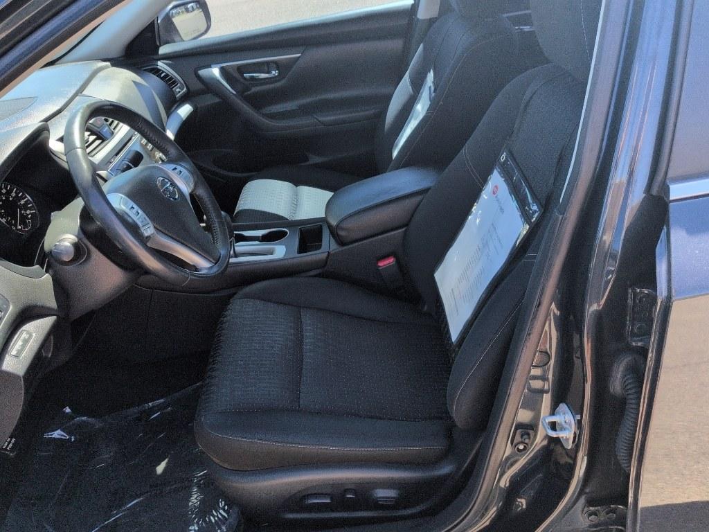 2016 BLUE Nissan Altima 2.5 S (1N4AL3AP1GC) with an 4 Cyl, 2.5L engine, Automatic transmission, located at 10890 W. Colfax Ave., Lakewood, CO, 80215, (303) 274-7692, 39.739914, -105.120132- Photo#9