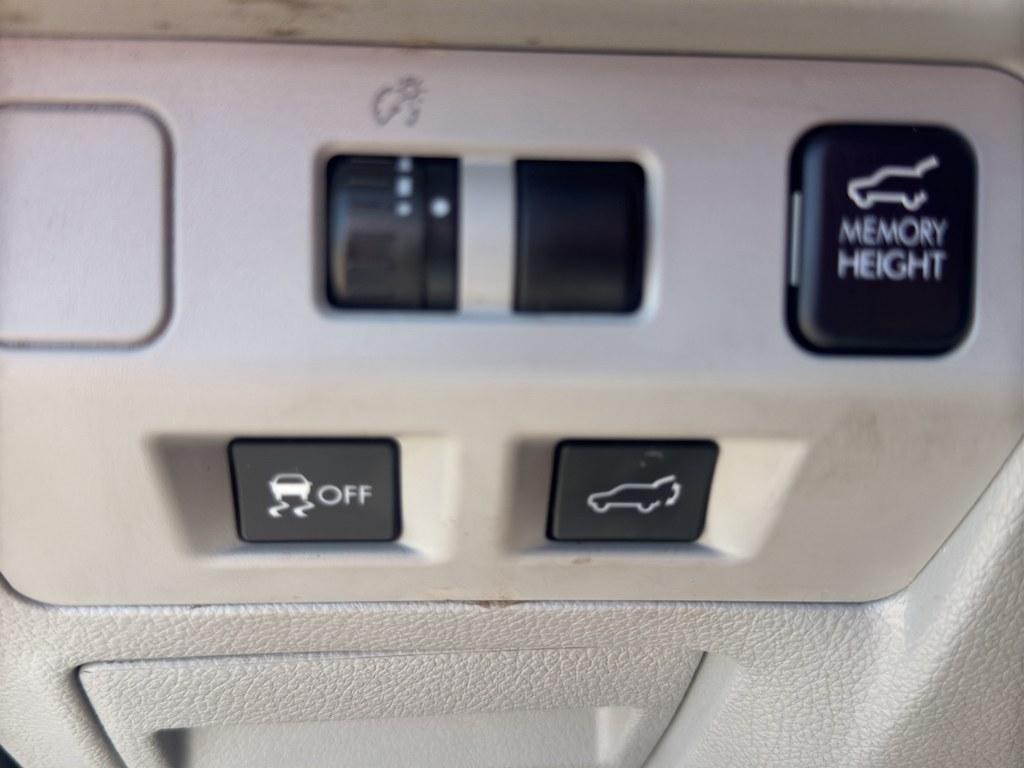 2015 SILVER Subaru Forester 2.5i Touring (JF2SJAWC2FH) with an 4 Cyl, 2.5L engine, Automatic transmission, located at 10890 W. Colfax Ave., Lakewood, CO, 80215, (303) 274-7692, 39.739914, -105.120132- Photo#15