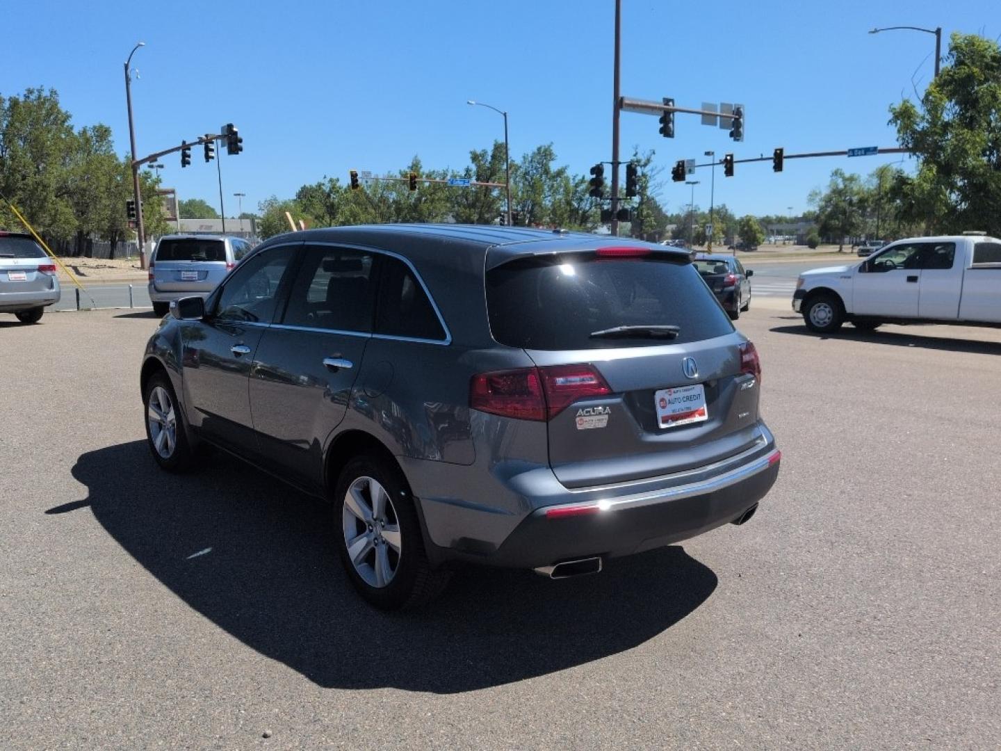 2012 GRAY Acura MDX Base (2HNYD2H21CH) with an V6, 3.7L engine, Automatic transmission, located at 10890 W. Colfax Ave., Lakewood, CO, 80215, (303) 274-7692, 39.739914, -105.120132- Photo#6