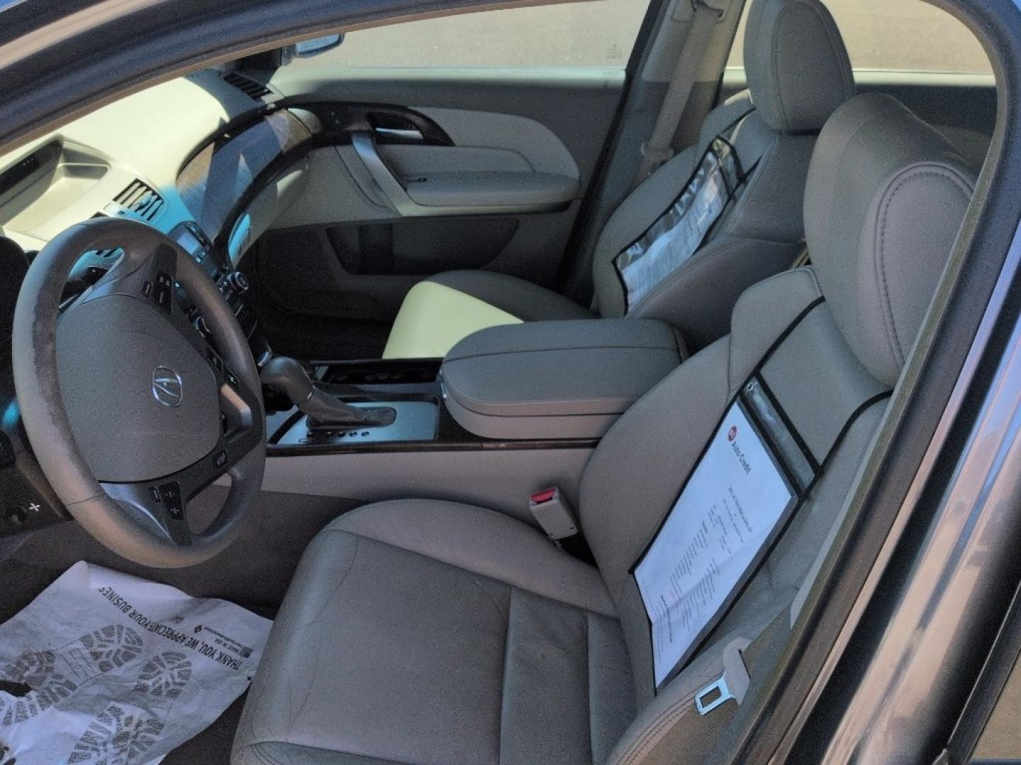2012 GRAY Acura MDX Base (2HNYD2H21CH) with an V6, 3.7L engine, Automatic transmission, located at 10890 W. Colfax Ave., Lakewood, CO, 80215, (303) 274-7692, 39.739914, -105.120132- Photo#9