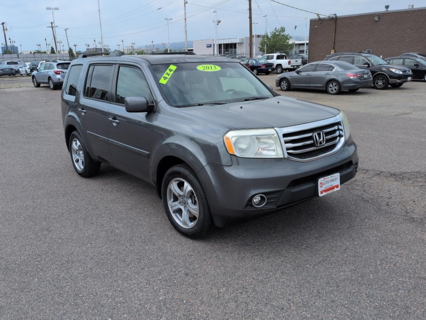 2013 GRAY Honda Pilot EXL (5FNYF4H52DB) with an V6, 3.5L engine, Automatic transmission, located at 10890 W. Colfax Ave., Lakewood, CO, 80215, (303) 274-7692, 39.739914, -105.120132- Photo#2