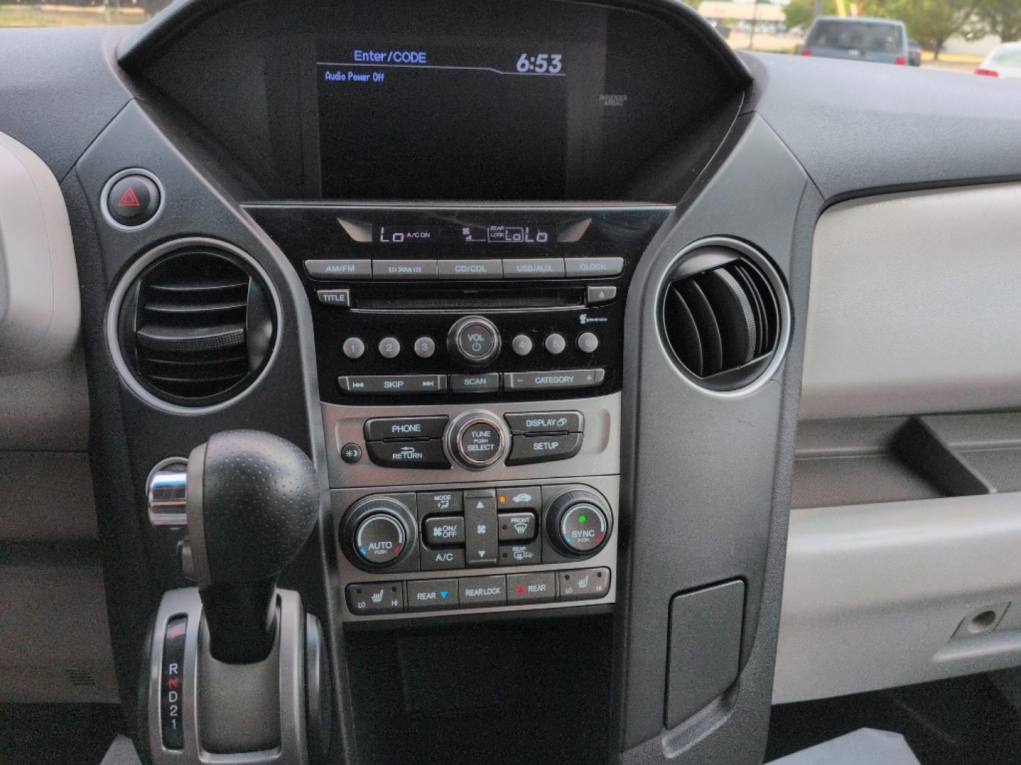 2013 GRAY Honda Pilot EXL (5FNYF4H52DB) with an V6, 3.5L engine, Automatic transmission, located at 10890 W. Colfax Ave., Lakewood, CO, 80215, (303) 274-7692, 39.739914, -105.120132- Photo#12