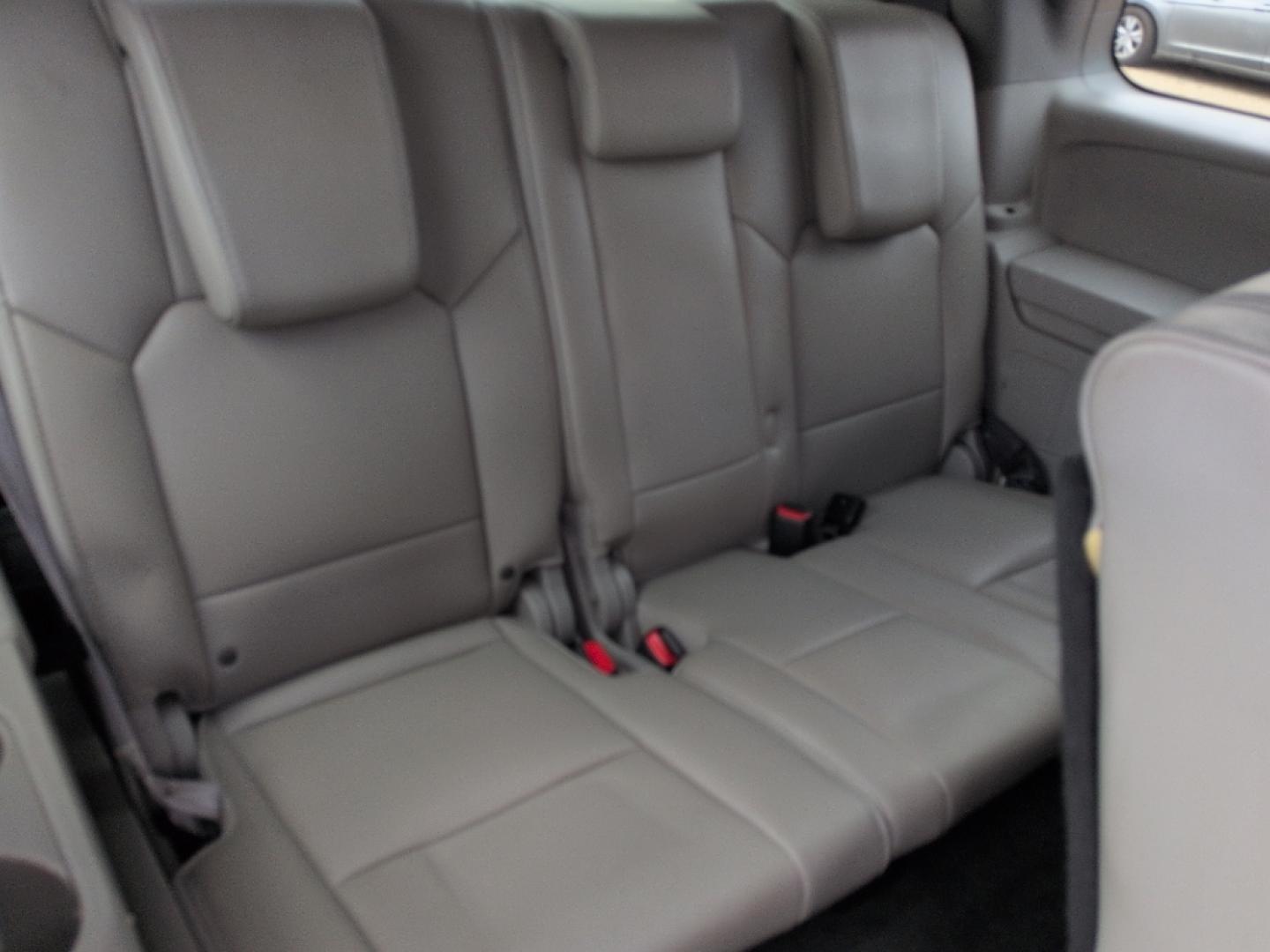 2013 GRAY Honda Pilot EXL (5FNYF4H52DB) with an V6, 3.5L engine, Automatic transmission, located at 10890 W. Colfax Ave., Lakewood, CO, 80215, (303) 274-7692, 39.739914, -105.120132- Photo#20