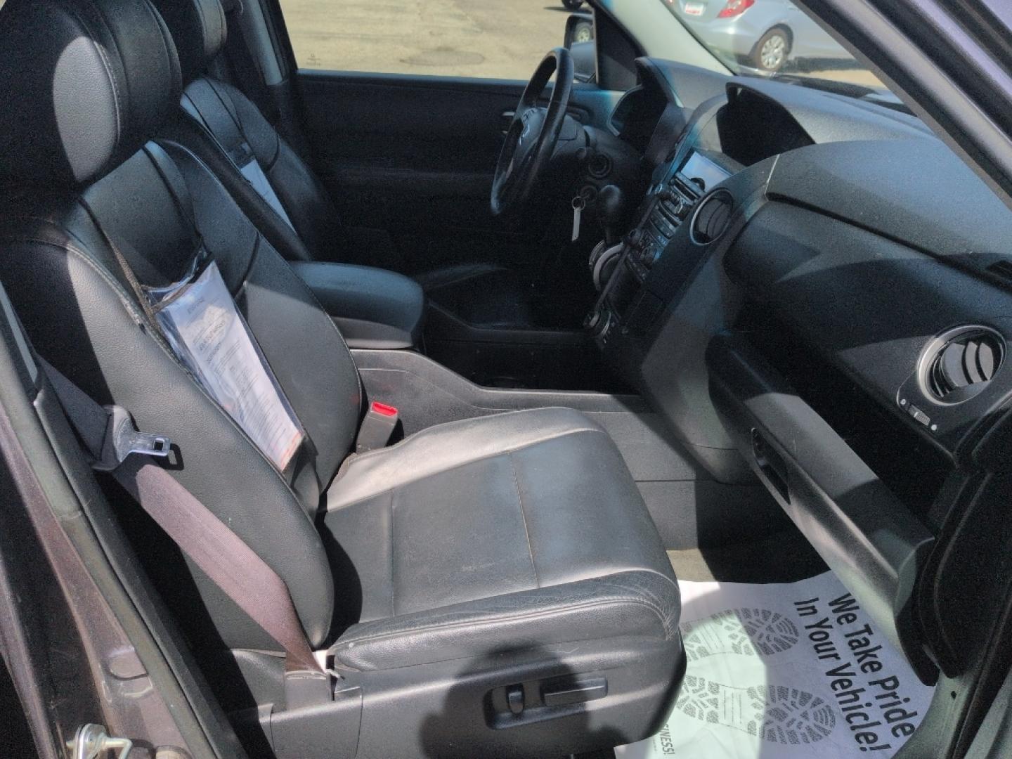 2015 GRAY Honda Pilot Touring-RES (5FNYF4H95FB) with an V6, 3.5L engine, Automatic transmission, located at 10890 W. Colfax Ave., Lakewood, CO, 80215, (303) 274-7692, 39.739914, -105.120132- Photo#15