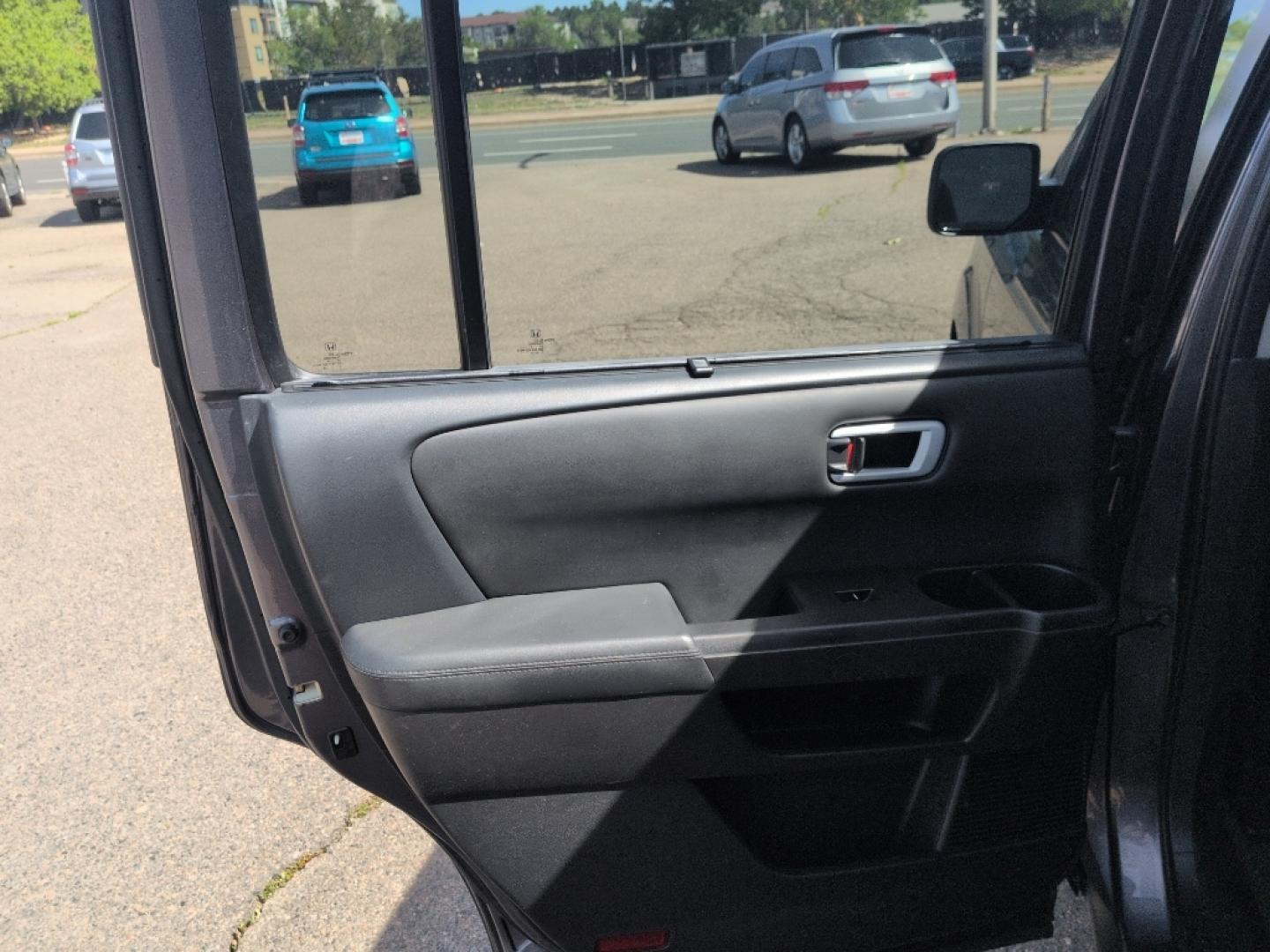 2015 GRAY Honda Pilot Touring-RES (5FNYF4H95FB) with an V6, 3.5L engine, Automatic transmission, located at 10890 W. Colfax Ave., Lakewood, CO, 80215, (303) 274-7692, 39.739914, -105.120132- Photo#16