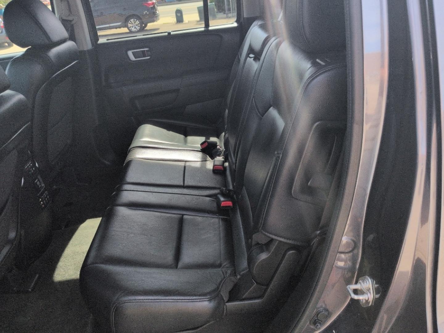 2015 GRAY Honda Pilot Touring-RES (5FNYF4H95FB) with an V6, 3.5L engine, Automatic transmission, located at 10890 W. Colfax Ave., Lakewood, CO, 80215, (303) 274-7692, 39.739914, -105.120132- Photo#17