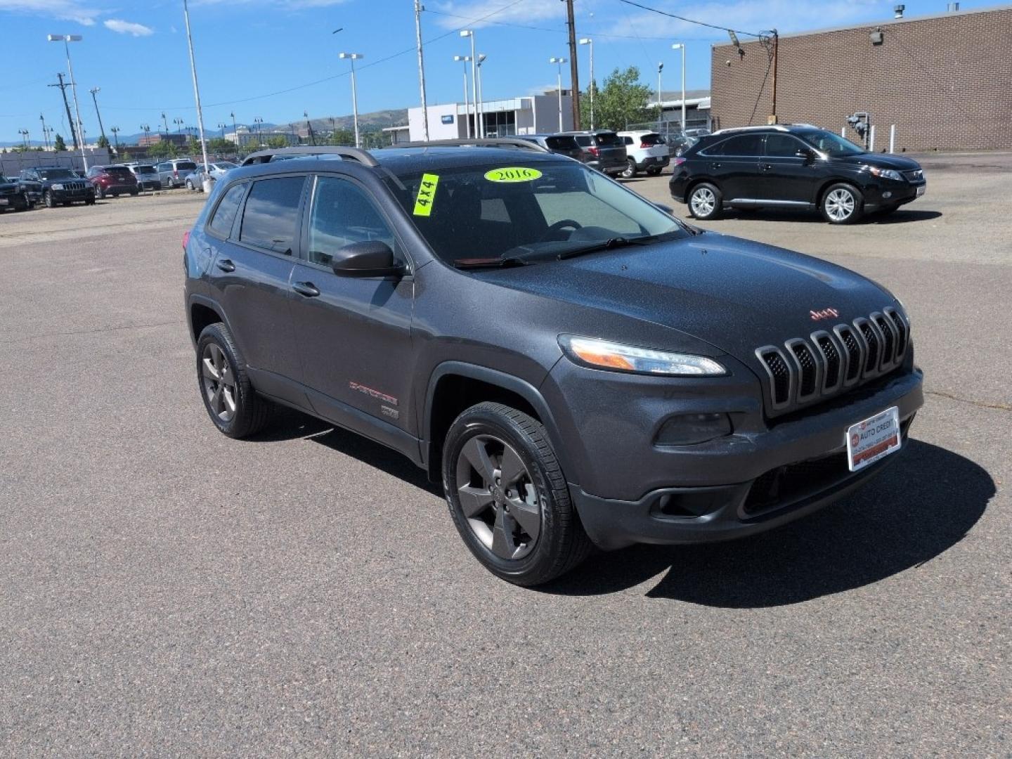 2016 GRAY Jeep Cherokee LATITUDE 4WD (1C4PJMCS9GW) with an V6, 3.2L engine, Automatic transmission, located at 10890 W. Colfax Ave., Lakewood, CO, 80215, (303) 274-7692, 39.739914, -105.120132- Photo#2