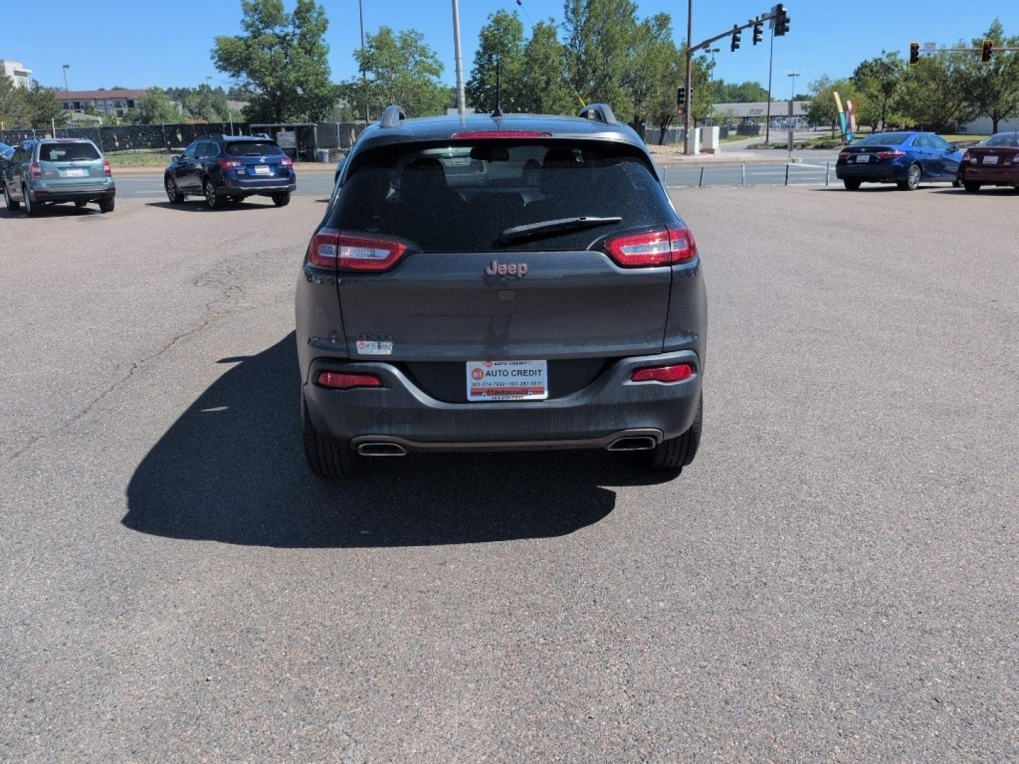 2016 GRAY Jeep Cherokee LATITUDE 4WD (1C4PJMCS9GW) with an V6, 3.2L engine, Automatic transmission, located at 10890 W. Colfax Ave., Lakewood, CO, 80215, (303) 274-7692, 39.739914, -105.120132- Photo#5