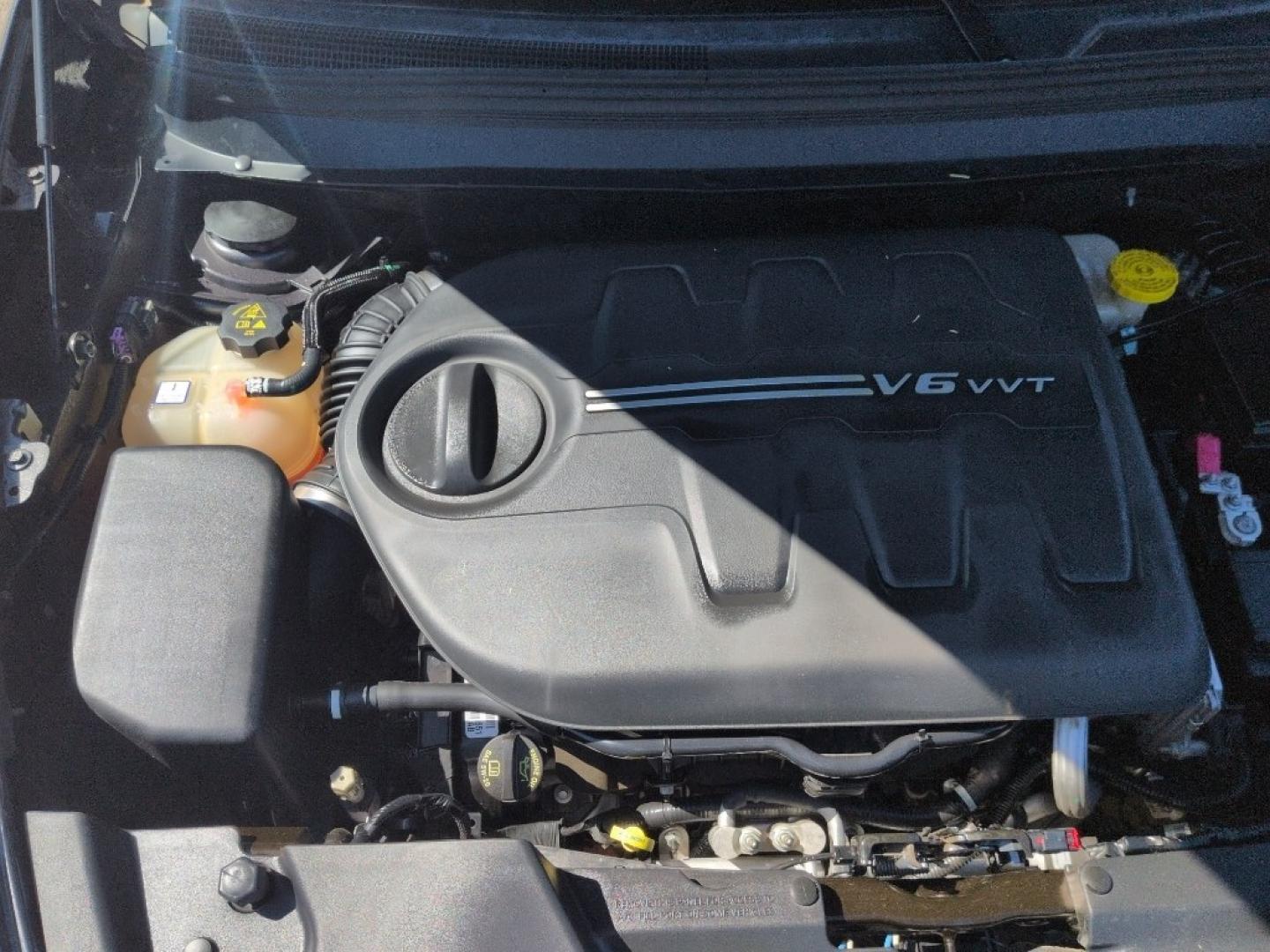 2016 GRAY Jeep Cherokee LATITUDE 4WD (1C4PJMCS9GW) with an V6, 3.2L engine, Automatic transmission, located at 10890 W. Colfax Ave., Lakewood, CO, 80215, (303) 274-7692, 39.739914, -105.120132- Photo#23