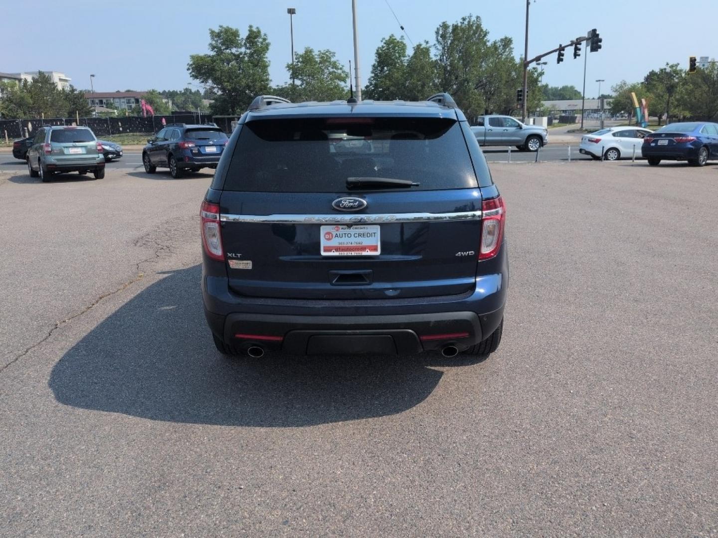 2012 BLUE Ford Explorer XLT (1FMHK8D8XCG) with an V6, 3.5L engine, Automatic transmission, located at 10890 W. Colfax Ave., Lakewood, CO, 80215, (303) 274-7692, 39.739914, -105.120132- Photo#5