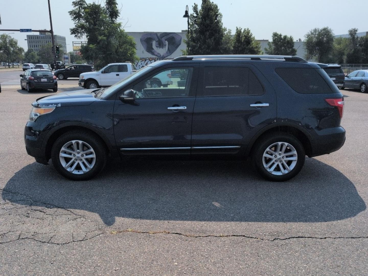 2012 BLUE Ford Explorer XLT (1FMHK8D8XCG) with an V6, 3.5L engine, Automatic transmission, located at 10890 W. Colfax Ave., Lakewood, CO, 80215, (303) 274-7692, 39.739914, -105.120132- Photo#7