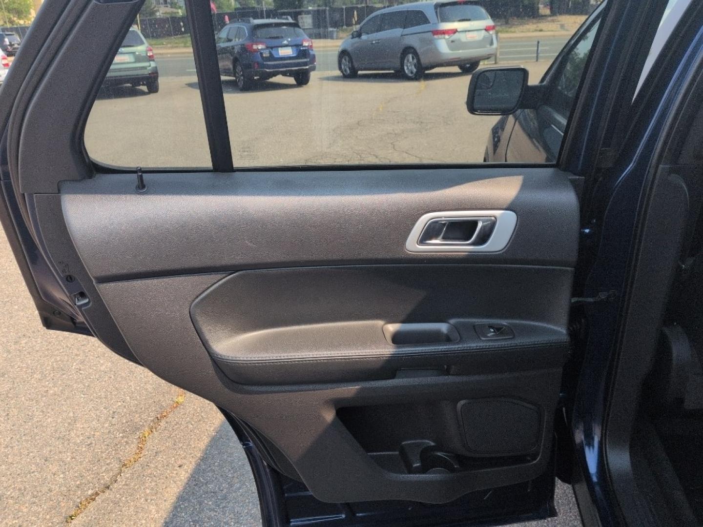 2012 BLUE Ford Explorer XLT (1FMHK8D8XCG) with an V6, 3.5L engine, Automatic transmission, located at 10890 W. Colfax Ave., Lakewood, CO, 80215, (303) 274-7692, 39.739914, -105.120132- Photo#17