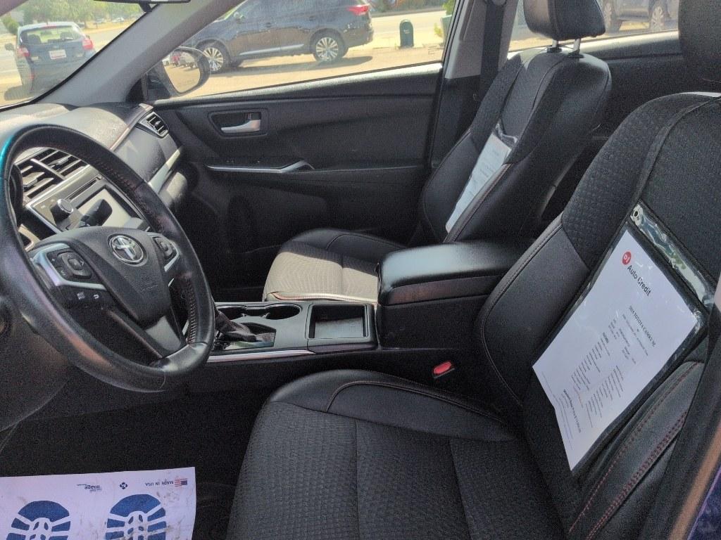 2015 BLUE Toyota Camry SE (4T1BF1FK6FU) with an 4 Cyl, 2.5L engine, Automatic transmission, located at 10890 W. Colfax Ave., Lakewood, CO, 80215, (303) 274-7692, 39.739914, -105.120132- Photo#9