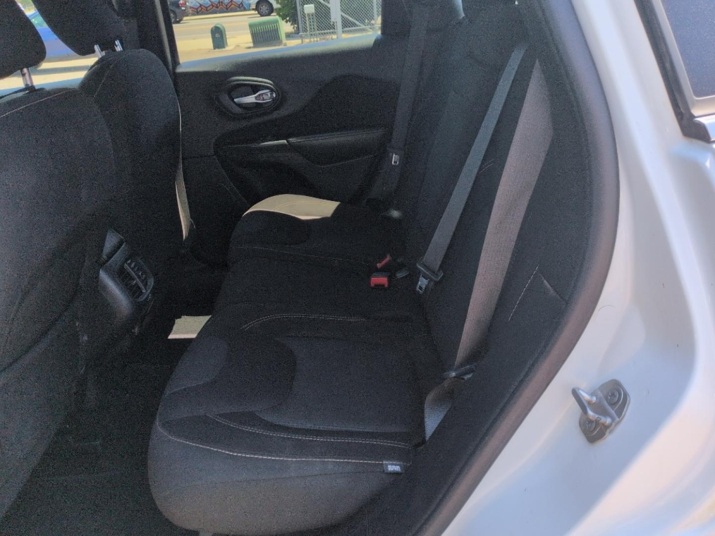 2016 WHITE Jeep Cherokee LATITUDE 4WD (1C4PJMCS6GW) with an V6, 3.2L engine, Automatic transmission, located at 10890 W. Colfax Ave., Lakewood, CO, 80215, (303) 274-7692, 39.739914, -105.120132- Photo#18