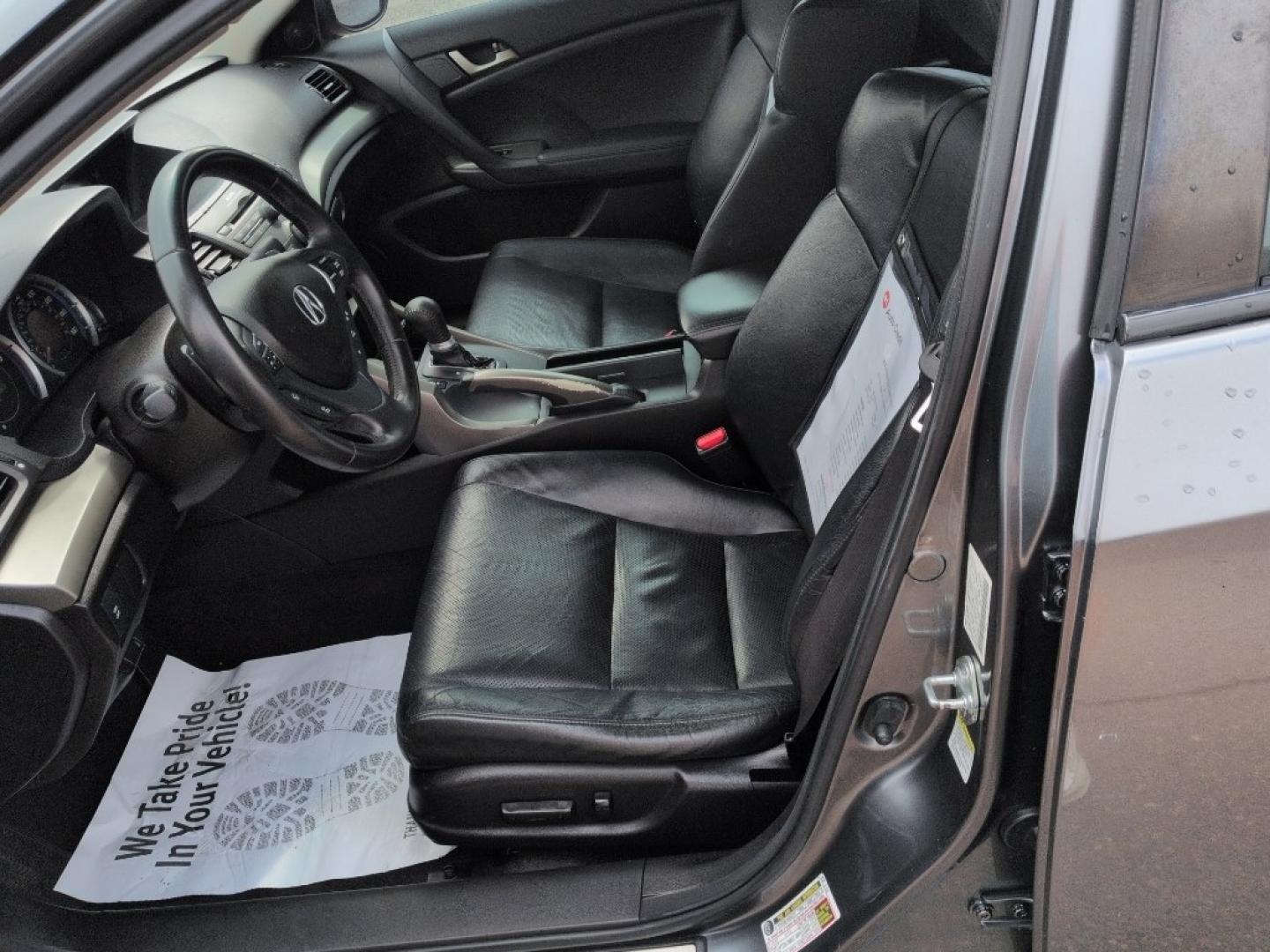 2010 GRAY Acura TSX Base (JH4CU2F63AC) with an 4 Cyl, 2.4L engine, Automatic transmission, located at 10890 W. Colfax Ave., Lakewood, CO, 80215, (303) 274-7692, 39.739914, -105.120132- Photo#9