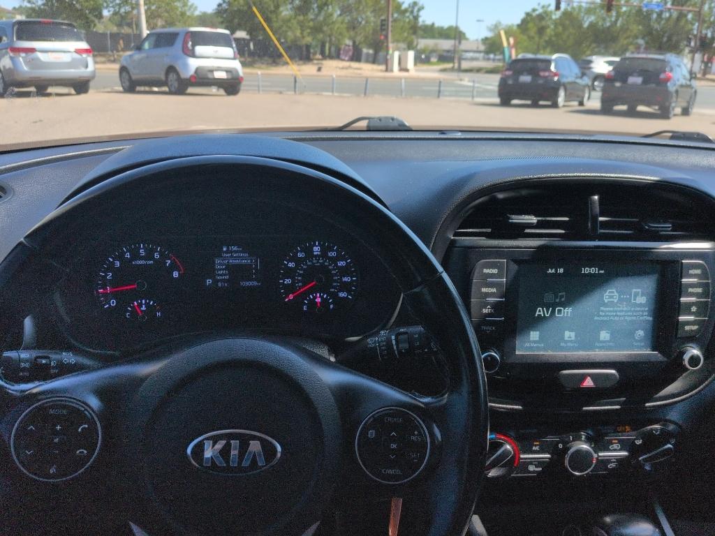 2020 ORANGE Kia Soul LX CVT (KNDJ23AU1L7) with an 4 Cyl, 2.0L engine, Automatic transmission, located at 10890 W. Colfax Ave., Lakewood, CO, 80215, (303) 274-7692, 39.739914, -105.120132- Photo#10