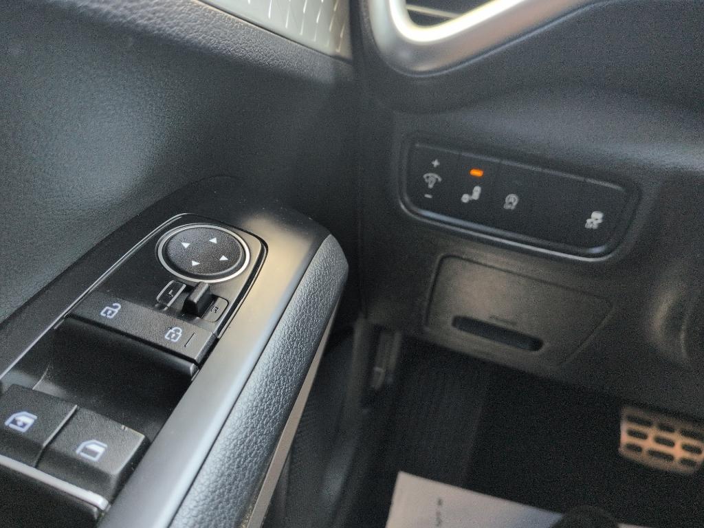 2020 ORANGE Kia Soul LX CVT (KNDJ23AU1L7) with an 4 Cyl, 2.0L engine, Automatic transmission, located at 10890 W. Colfax Ave., Lakewood, CO, 80215, (303) 274-7692, 39.739914, -105.120132- Photo#14