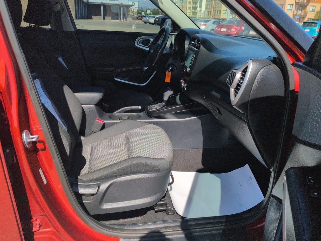 2020 ORANGE Kia Soul LX CVT (KNDJ23AU1L7) with an 4 Cyl, 2.0L engine, Automatic transmission, located at 10890 W. Colfax Ave., Lakewood, CO, 80215, (303) 274-7692, 39.739914, -105.120132- Photo#18