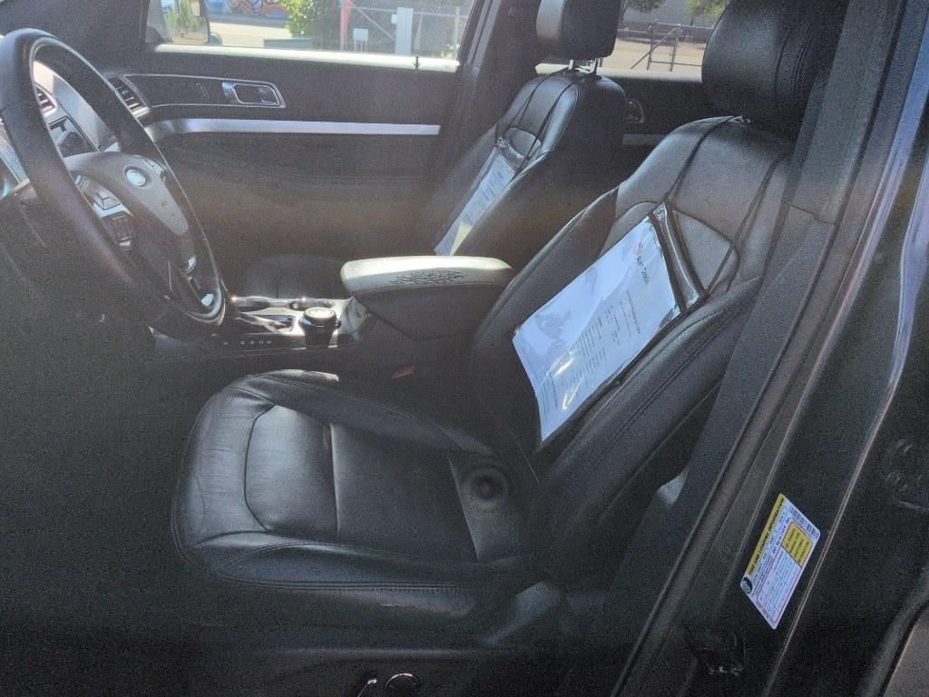 2016 GRAY Ford Explorer XLT (1FM5K8D85GG) with an V6, 3.5L engine, Automatic transmission, located at 10890 W. Colfax Ave., Lakewood, CO, 80215, (303) 274-7692, 39.739914, -105.120132- Photo#9
