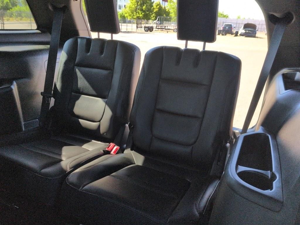 2016 GRAY Ford Explorer XLT (1FM5K8D85GG) with an V6, 3.5L engine, Automatic transmission, located at 10890 W. Colfax Ave., Lakewood, CO, 80215, (303) 274-7692, 39.739914, -105.120132- Photo#17