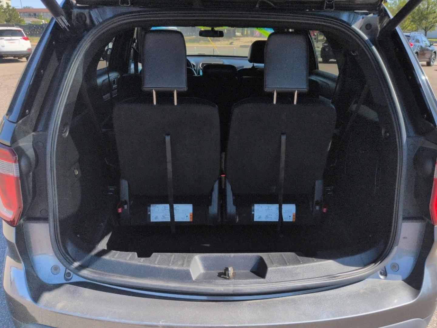 2016 GRAY Ford Explorer XLT (1FM5K8D85GG) with an V6, 3.5L engine, Automatic transmission, located at 10890 W. Colfax Ave., Lakewood, CO, 80215, (303) 274-7692, 39.739914, -105.120132- Photo#23